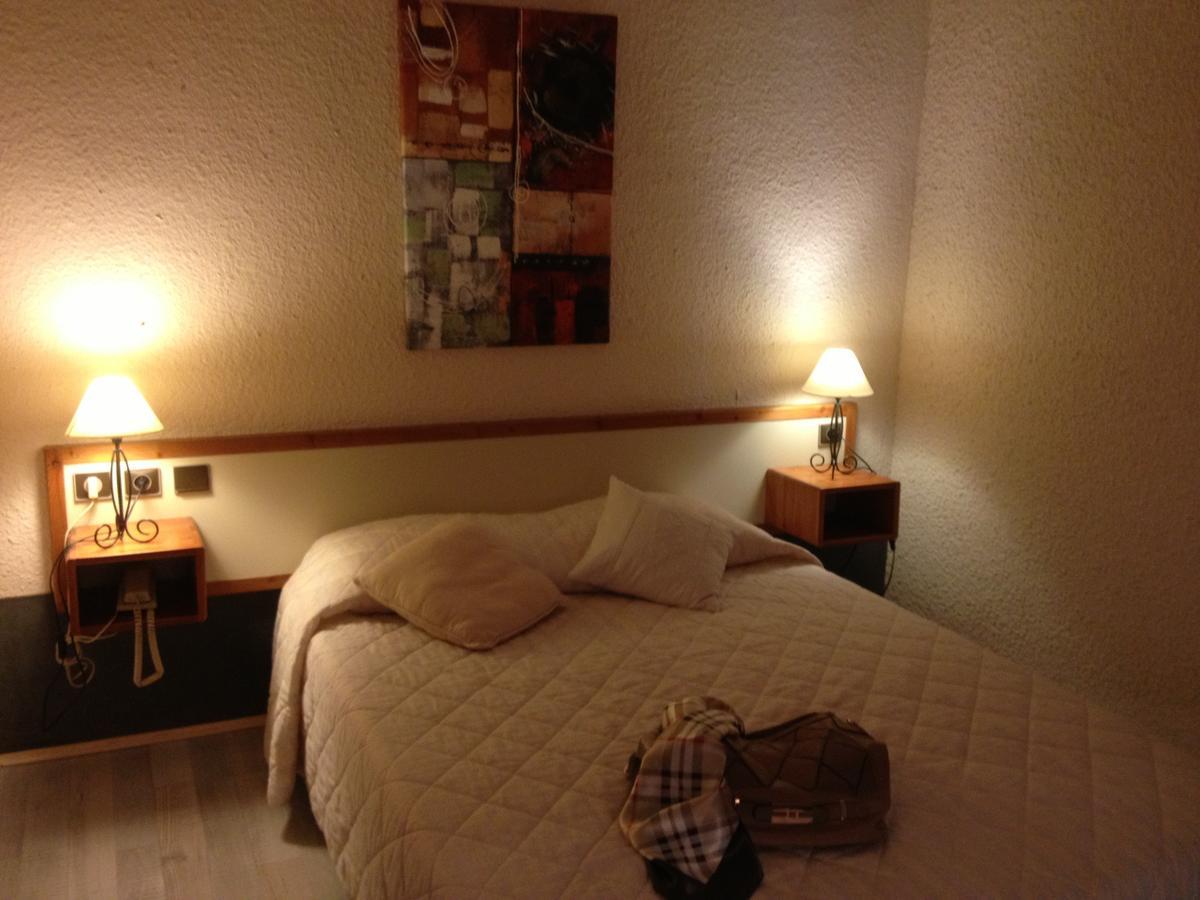 Hotel Cartusia Sarcenas Camera foto